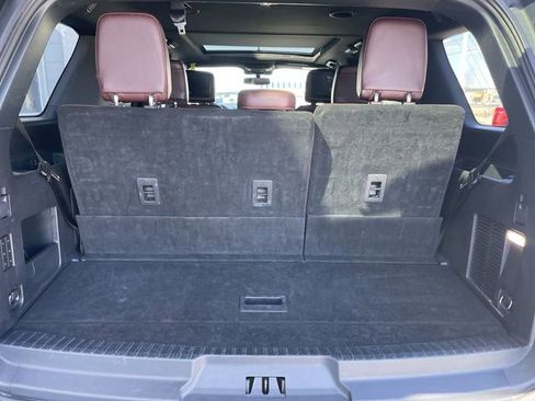 Used 2023 Ford Expedition Limited AWD/4WD image 25