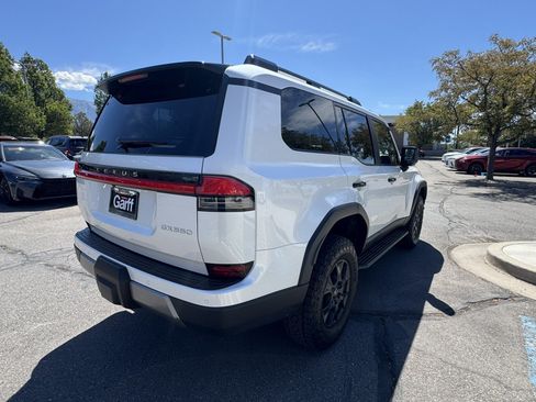 Used 2026 Lexus GX 550 AWD/4WD image 7