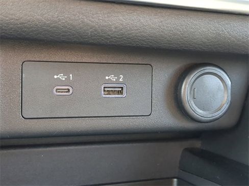 Used 2021 Nissan Rogue S image 23