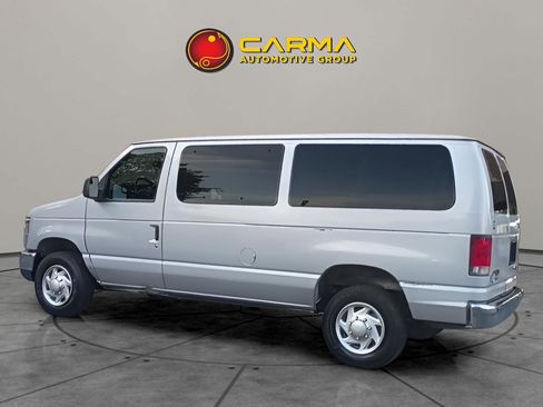 Used 2014 Ford E-350 and Econoline 350 XLT image 4