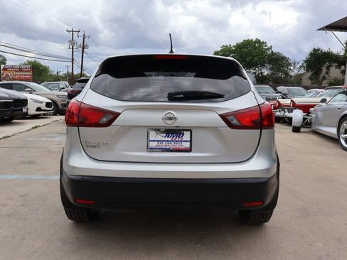 Used 2017 Nissan Rogue Sport S w/ S Appearance Package image 6