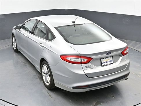 Used 2016 Ford Fusion SE image 37