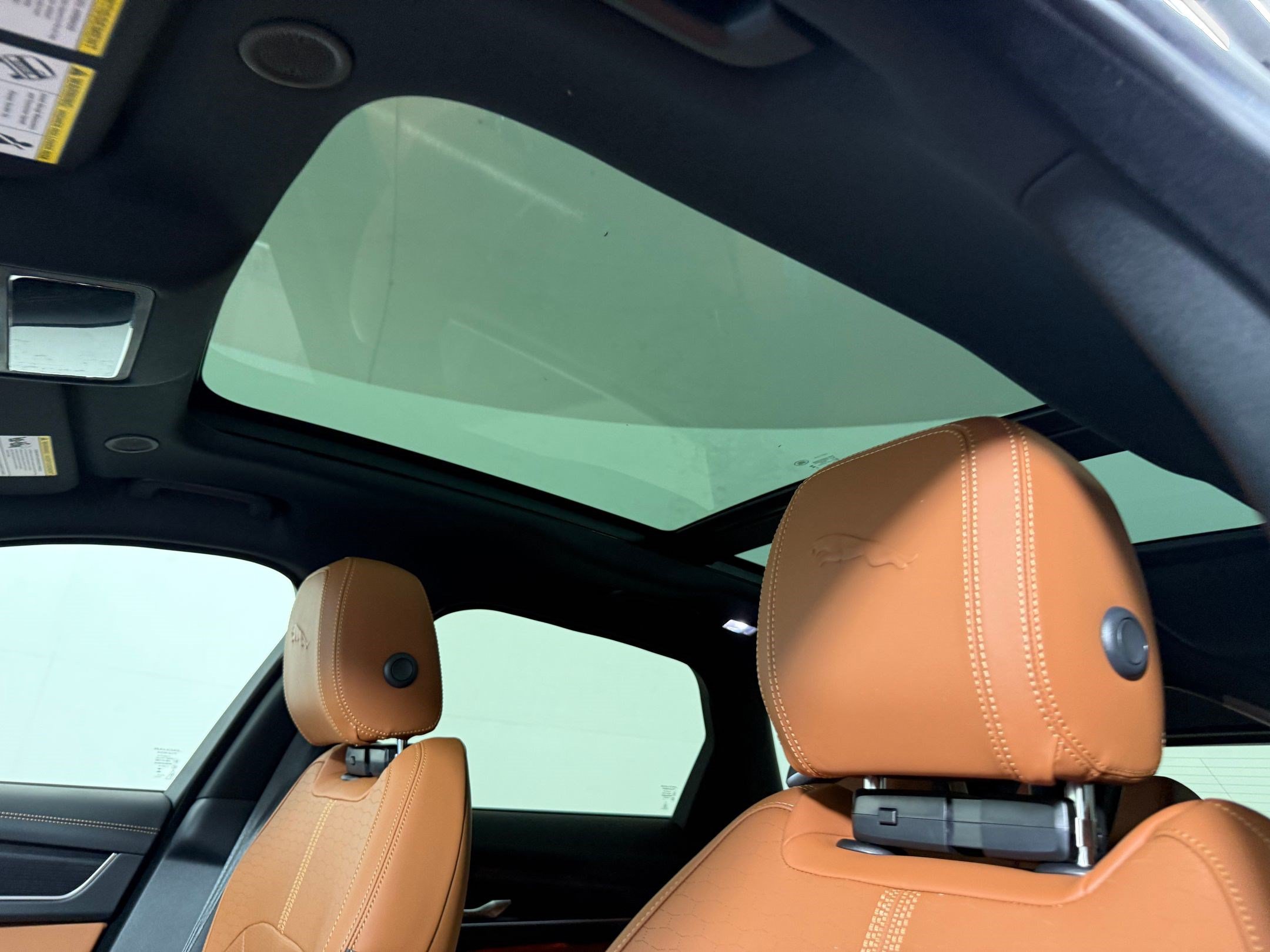 New 2026 Jaguar F-PACE R-Dynamic S AWD/4WD image 21