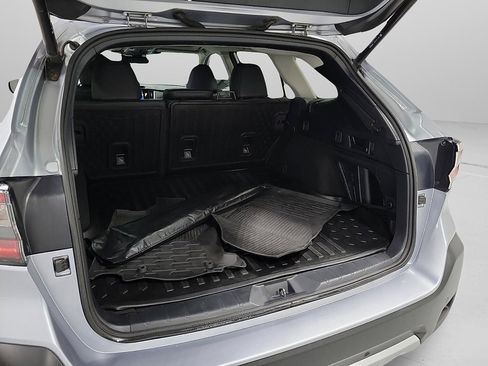 Used 2024 Subaru Outback Touring AWD/4WD image 7