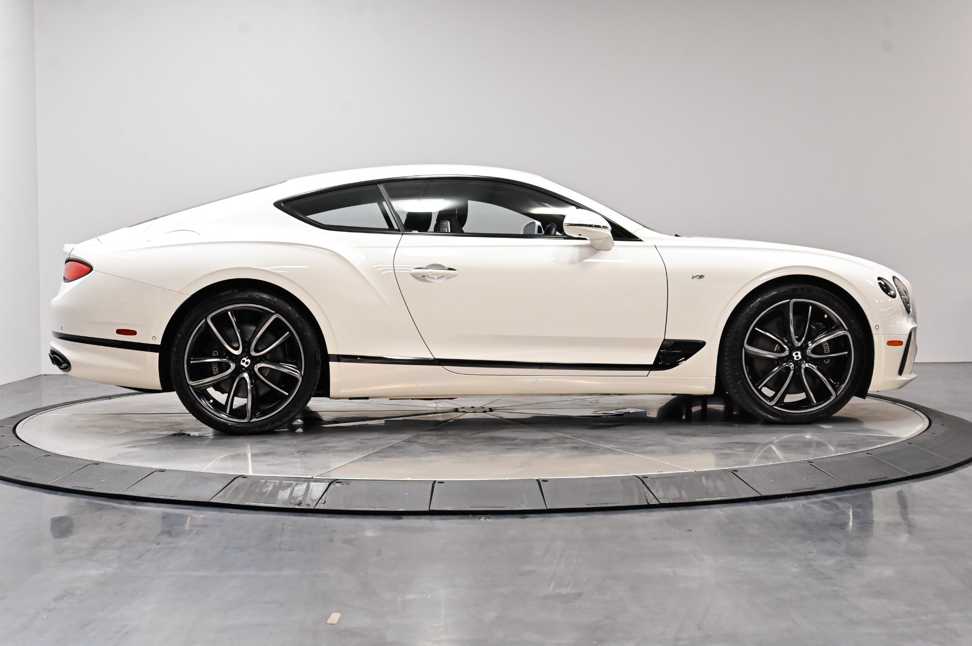 Used 2020 Bentley Continental GT AWD/4WD image 11