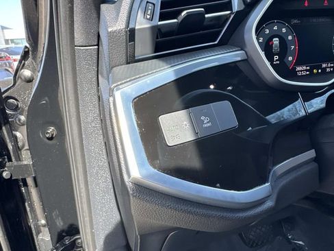 Used 2022 Audi Q3 2.0T Premium Plus image 32