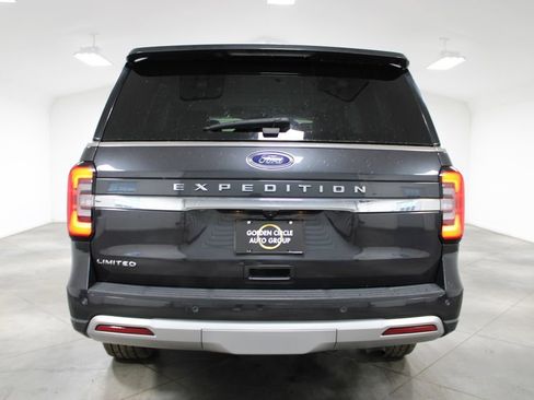 Used 2024 Ford Expedition Limited image 8
