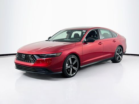 Used 2024 Honda Accord Sport image 1