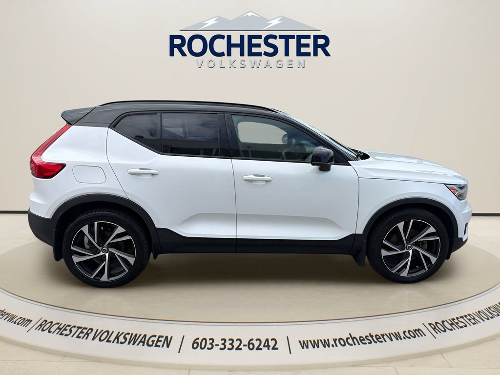 Used 2021 Volvo XC40 T5 R-Design w/ Climate Package AWD/4WD image 7