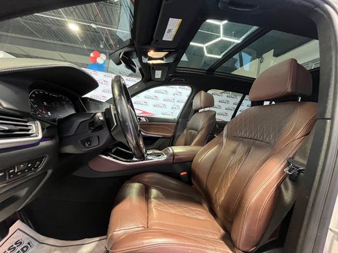 Used 2021 BMW X5 M50i w/ Premium Package image 26