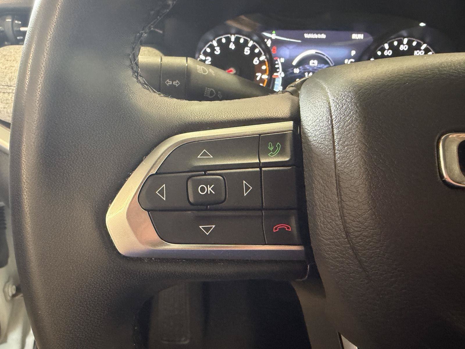 Used 2024 Jeep Compass Latitude AWD/4WD image 28
