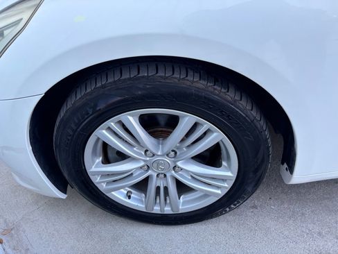 Used 2013 INFINITI G37 Journey w/ Premium Pkg image 10