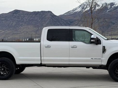 Used 2017 Ford F350 Platinum w/ Platinum Ultimate Package image 4