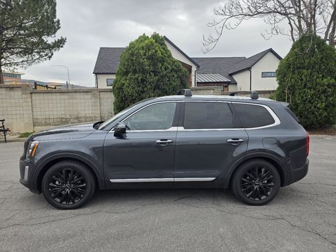 Used 2022 Kia Telluride SX w/ SX Prestige Package image 6