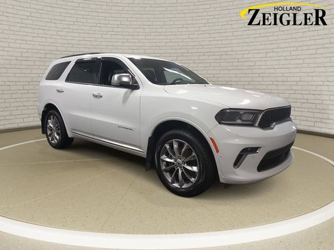 Used 2022 Dodge Durango Citadel w/ Trailer Tow Group IV AWD/4WD image 3