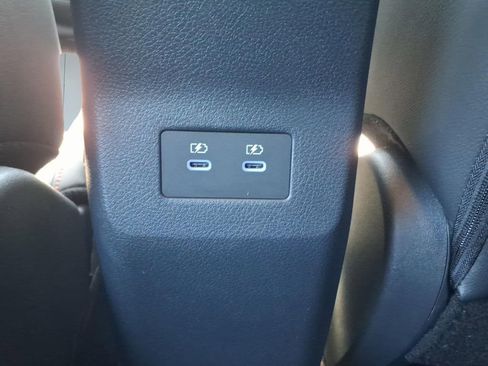 Used 2025 Nissan Kicks SR FWD image 14