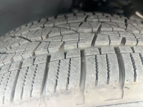Used 2019 Mercedes-Benz GLC 350e 4MATIC image 11