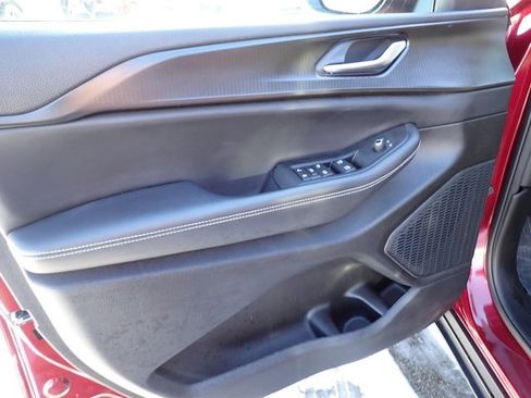 Certified 2023 Jeep Grand Cherokee Laredo image 20