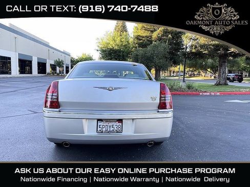 Used 2006 Chrysler 300 C RWD image 8