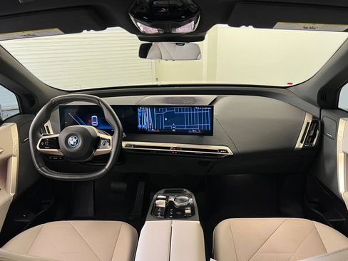 Certified 2022 BMW iX xDrive50 w/ Convenience Package image 15