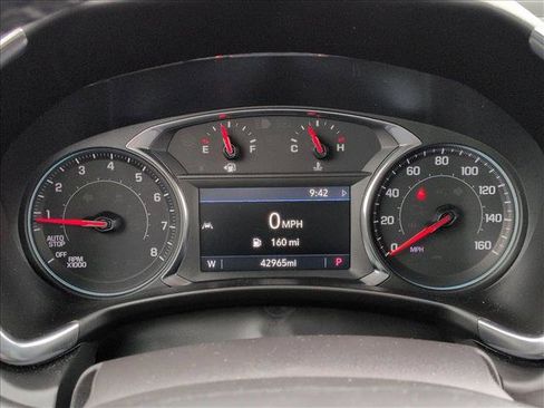 Used 2024 Chevrolet Equinox LT FWD image 11
