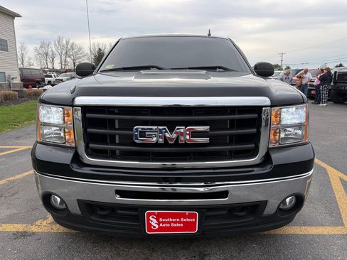 Used 2011 GMC Sierra 1500 SLE w/ SLE Preferred Package AWD/4WD image 3