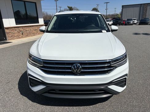 Used 2024 Volkswagen Tiguan S image 10
