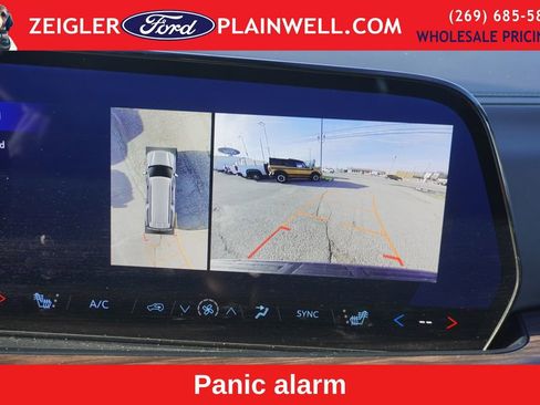 Used 2025 Chevrolet Suburban Z71 image 20