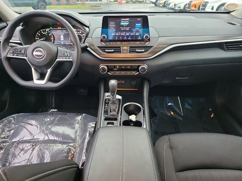 Certified 2023 Nissan Altima 2.5 SV image 9