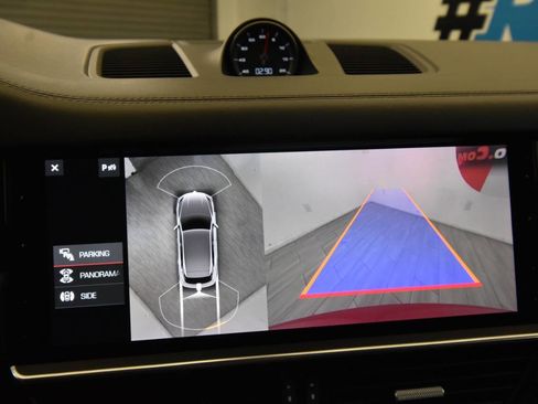 Used 2021 Porsche Cayenne GTS image 20