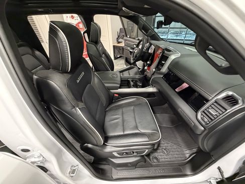 Used 2025 RAM 1500 Laramie w/ Night Edition image 51