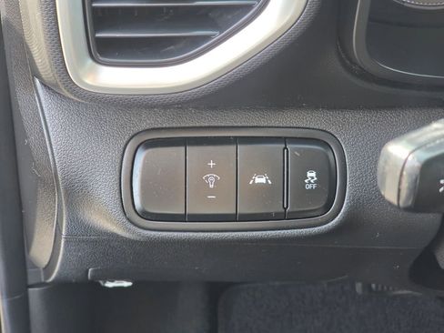 Used 2020 Hyundai Venue SEL w/ Convenience Package image 14