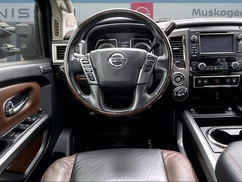 Used 2017 Nissan Titan Platinum Reserve AWD/4WD image 8