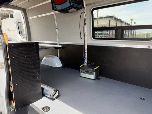 Used 2020 Mercedes-Benz Sprinter 2500 image 24