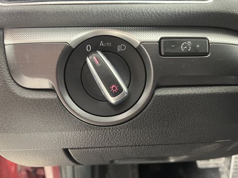 Used 2017 Volkswagen Passat 1.8T R-Line image 20