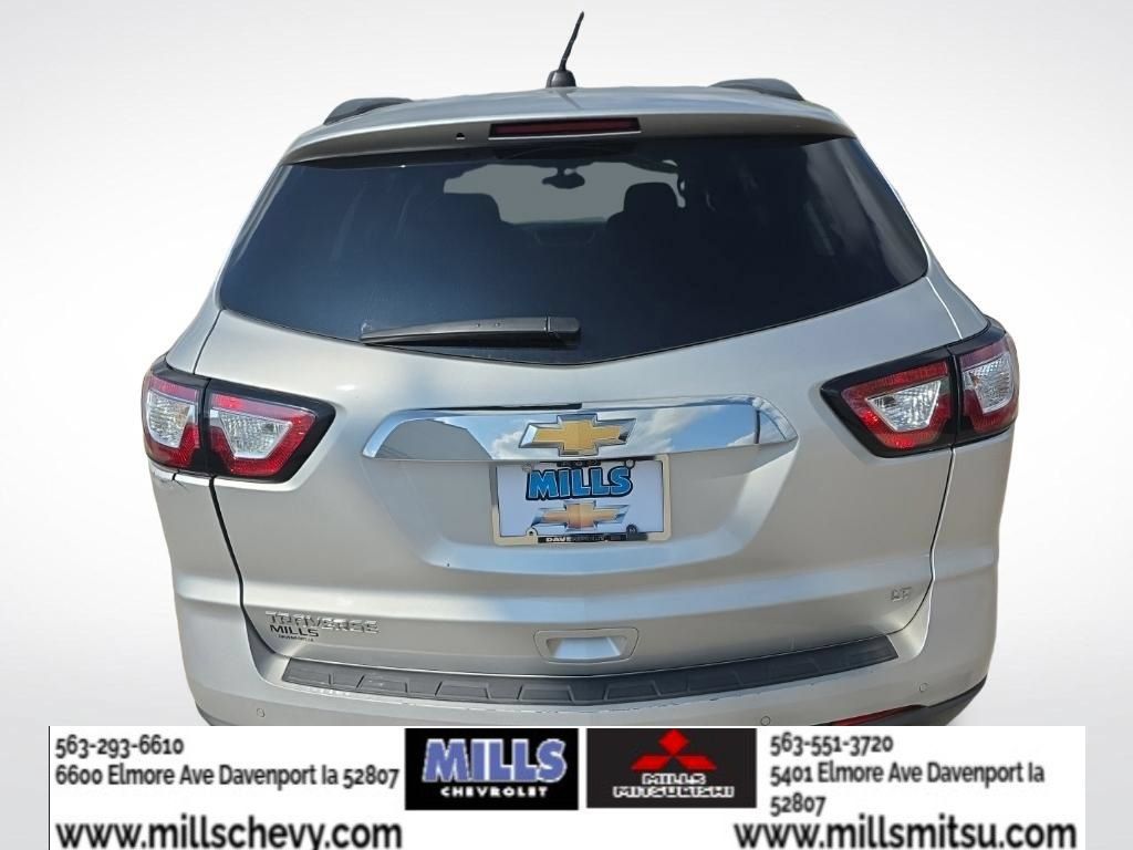 Used 2017 Chevrolet Traverse LT FWD image 4