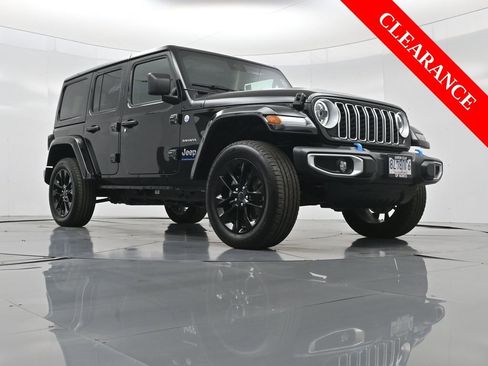 Used 2024 Jeep Wrangler Unlimited Sahara image 50
