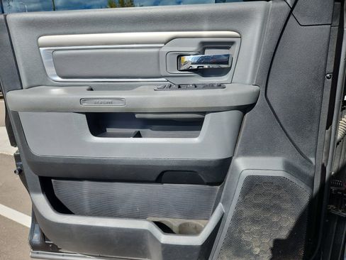 Used 2016 RAM 2500 Big Horn w/ Black Appearance Group image 13