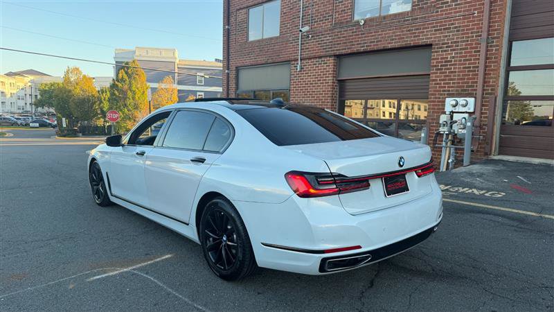 Used 2021 BMW 740i xDrive AWD/4WD image 9