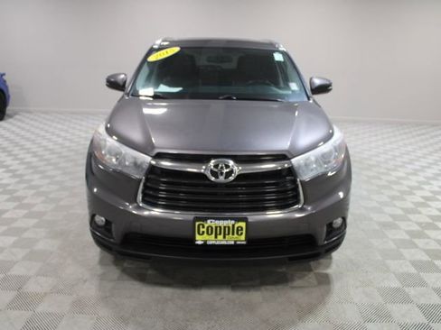 Used 2015 Toyota Highlander XLE image 7
