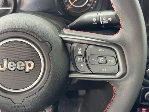 Used 2024 Jeep Gladiator Rubicon w/ Safety Group image 21