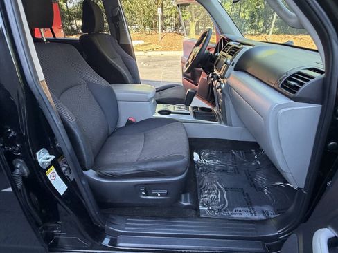 Used 2013 Toyota 4Runner SR5 w/ Convenience Pkg RWD image 15