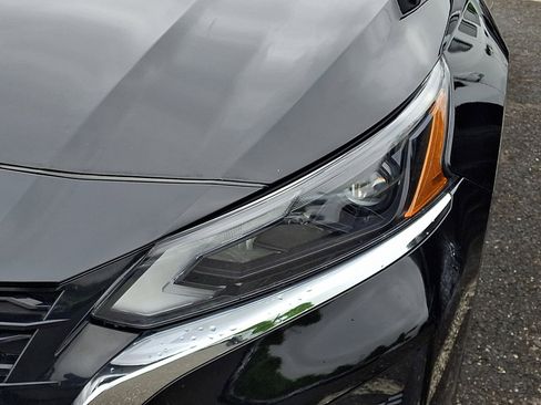 Used 2024 Nissan Altima 2.5 SV FWD image 4