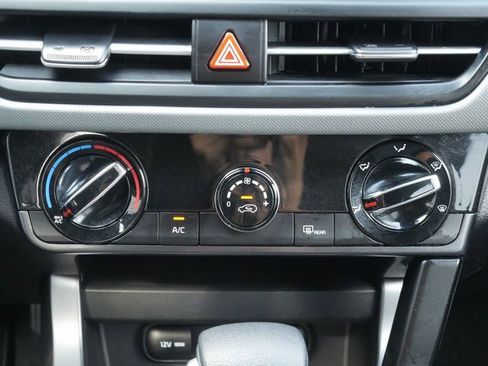 Used 2024 Kia Seltos LX image 18