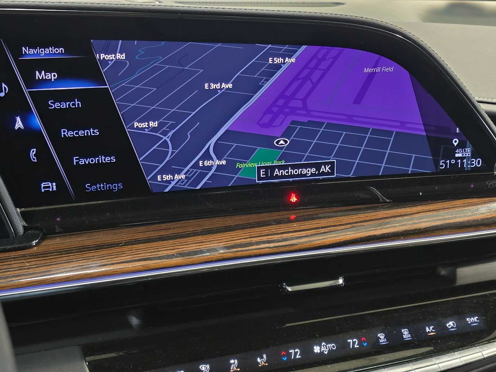 Certified 2024 Cadillac Escalade Premium Luxury w/ Performance Package AWD/4WD image 29