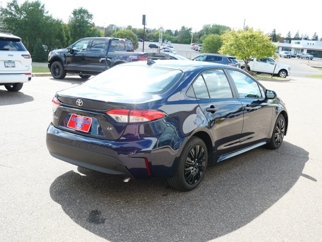 Used 2025 Toyota Corolla LE FWD image 5