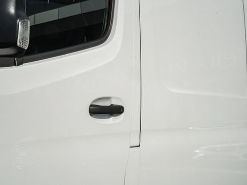 Used 2025 Mercedes-Benz Sprinter 2500 image 15