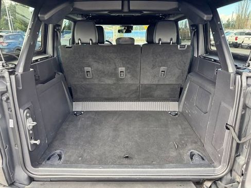 Used 2023 Ford Bronco Wildtrak image 21