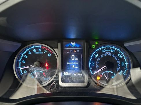 Used 2023 Toyota Tacoma TRD Off-Road AWD/4WD image 10