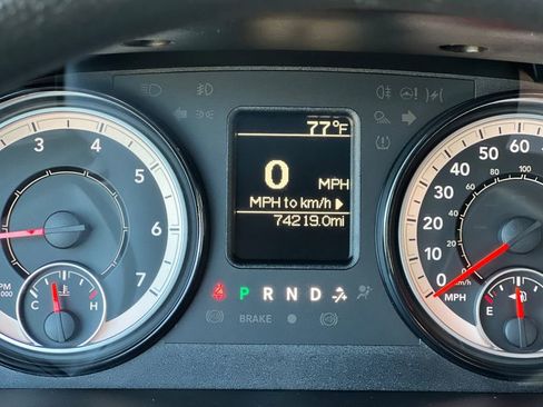 Used 2019 RAM 1500 Express image 17